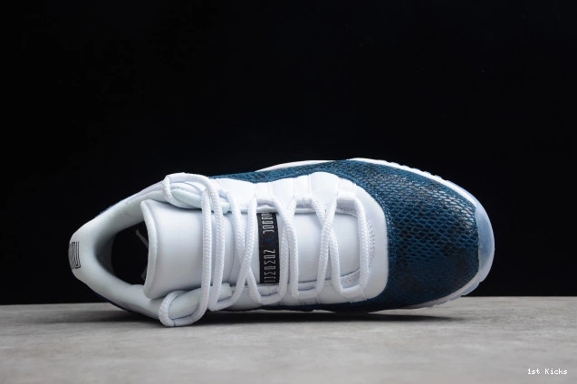 1st Kicks Low CD6846-102 Jordan Blue Navy 11 Snakeskin Air 0812